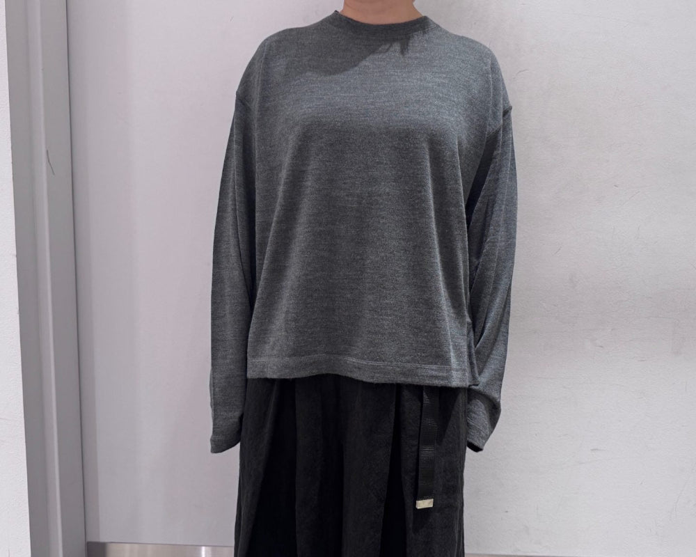 pullover c-neck long sleeves