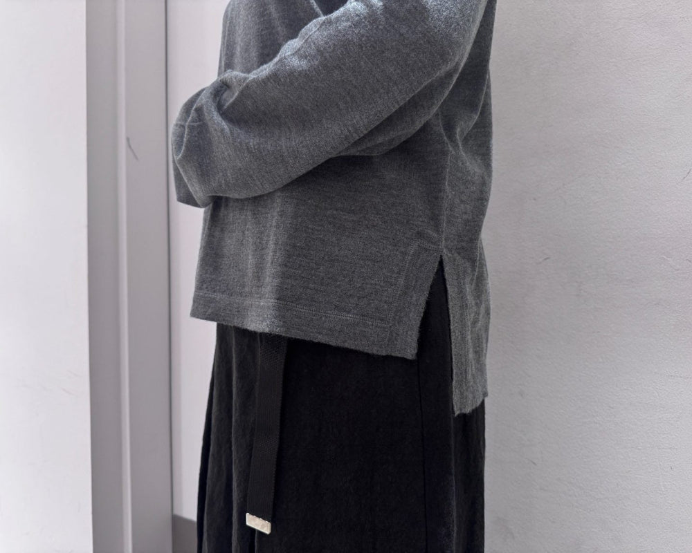 pullover c-neck long sleeves