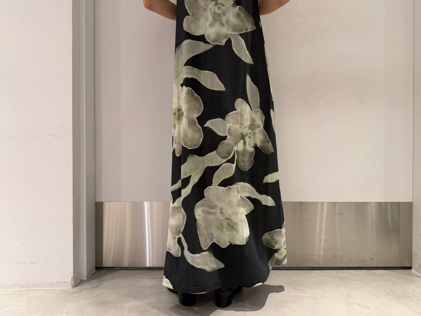 ハイネックロングドレス