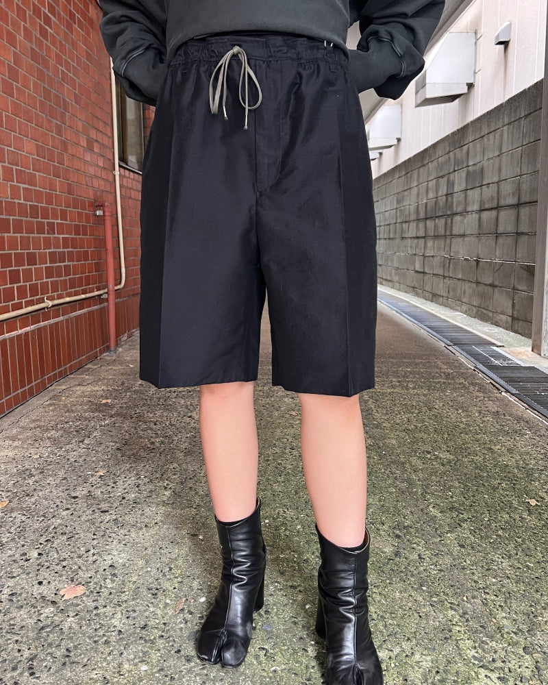 DRAWSTRING SHORTS