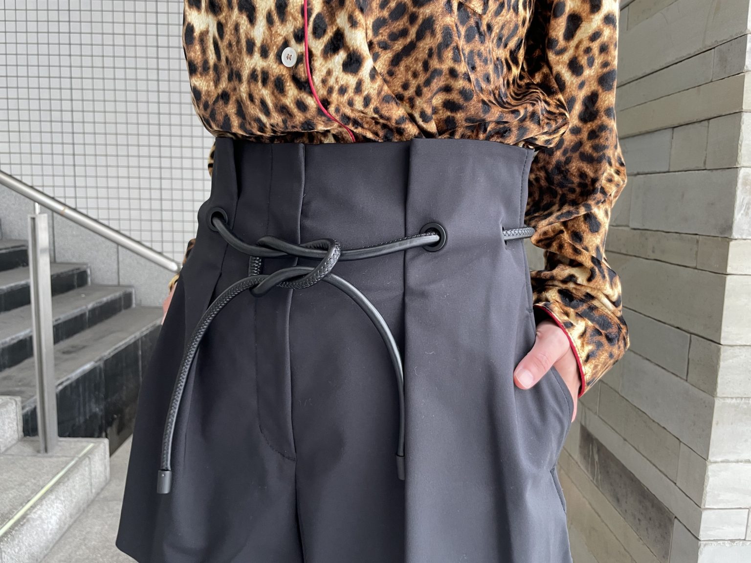 ベルト紐付きショートパンツ｜3.1 Phillip Lim｜MOGGIE CO-OP – Moggie