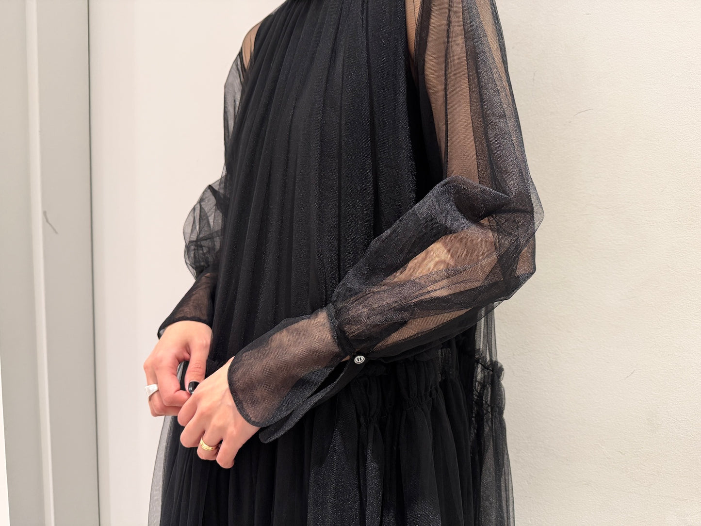 チュールワンピース