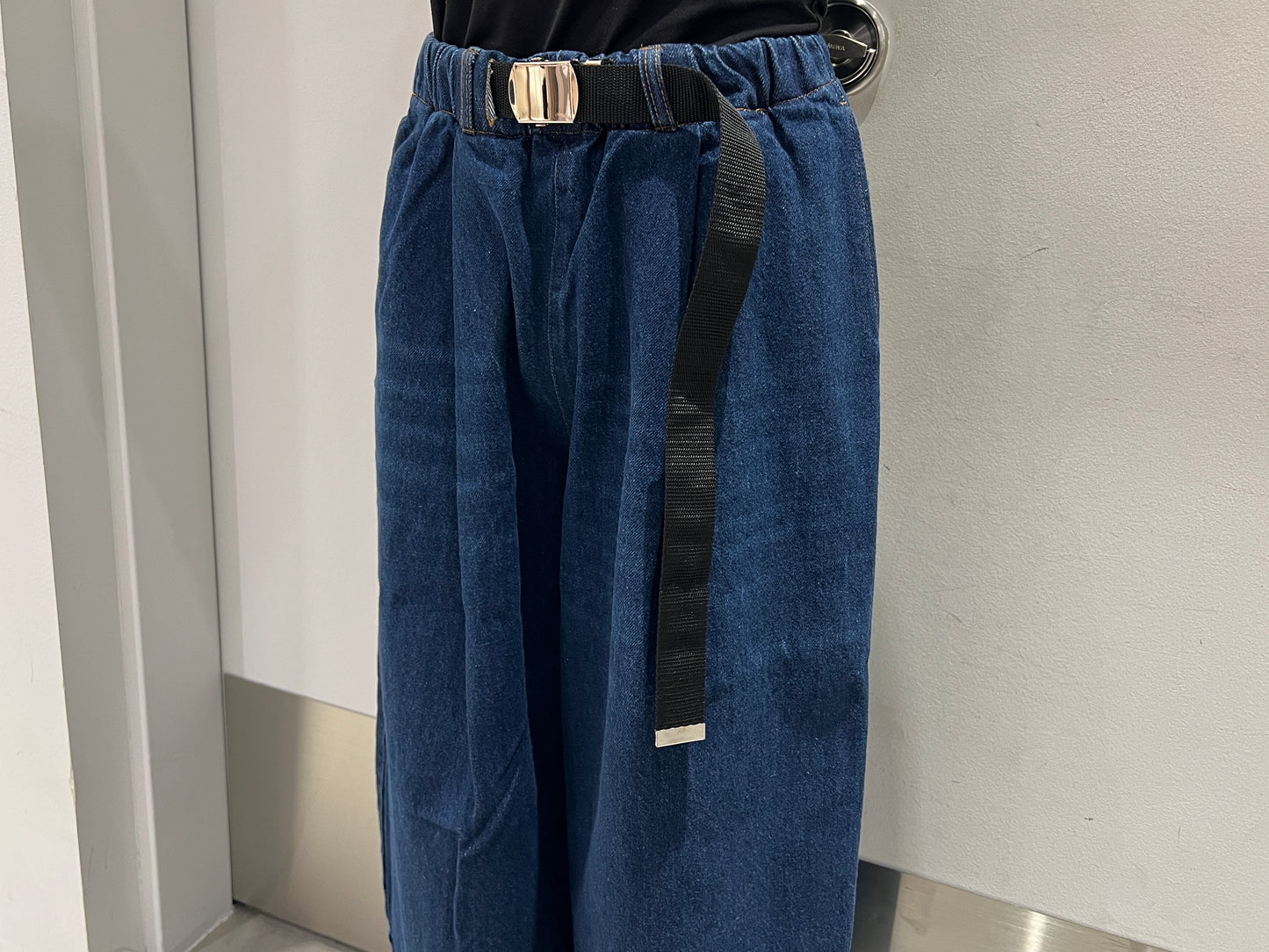 デニム ベルテットパンツ