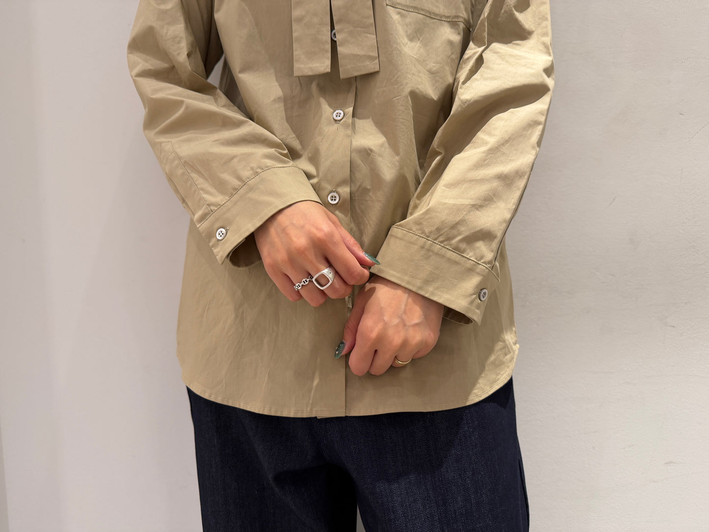 タイ付ブラウス【25AW】