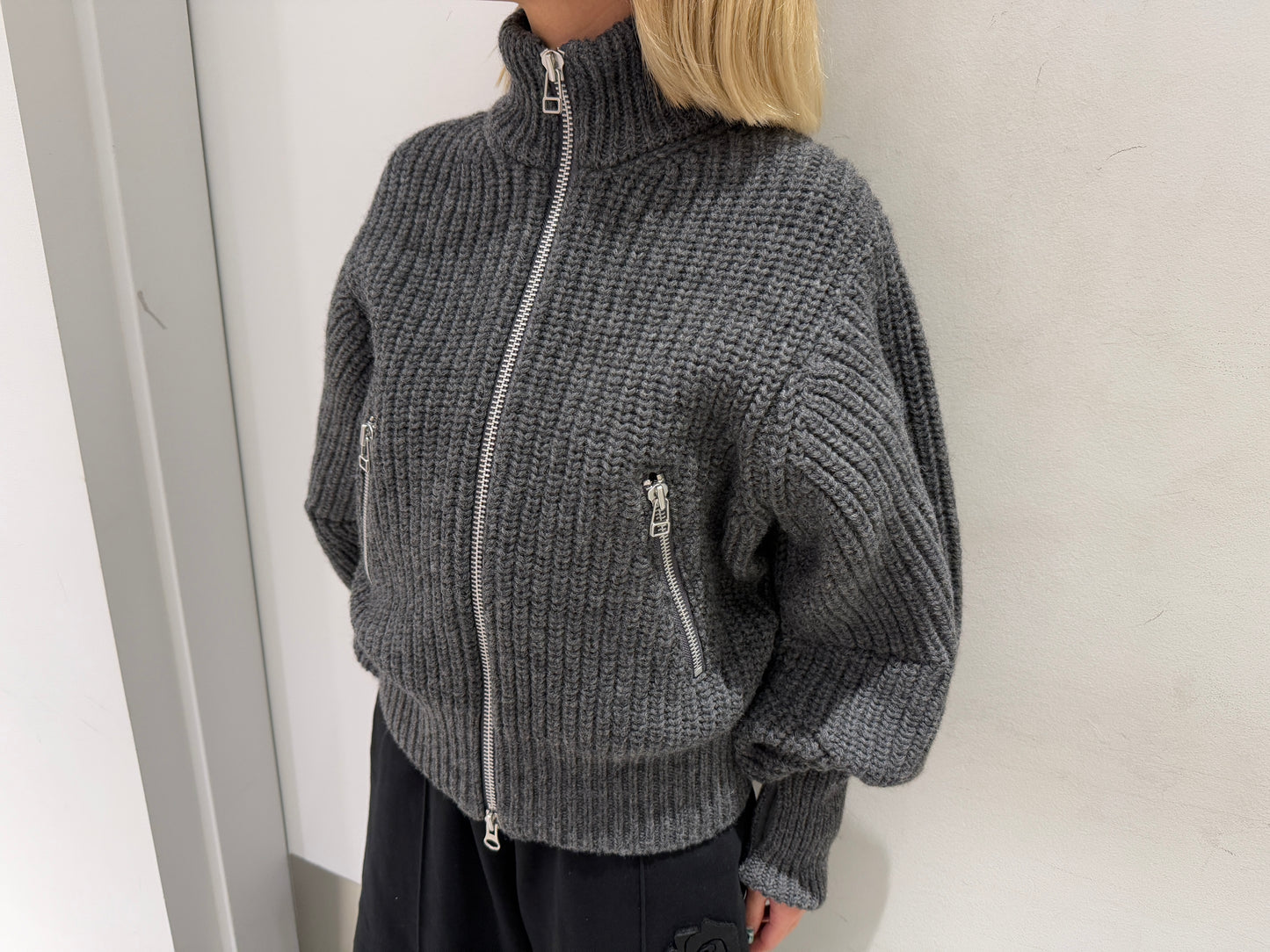 RIBED MASSIVE ROUNDED SLEEVE KNIT【25AW】