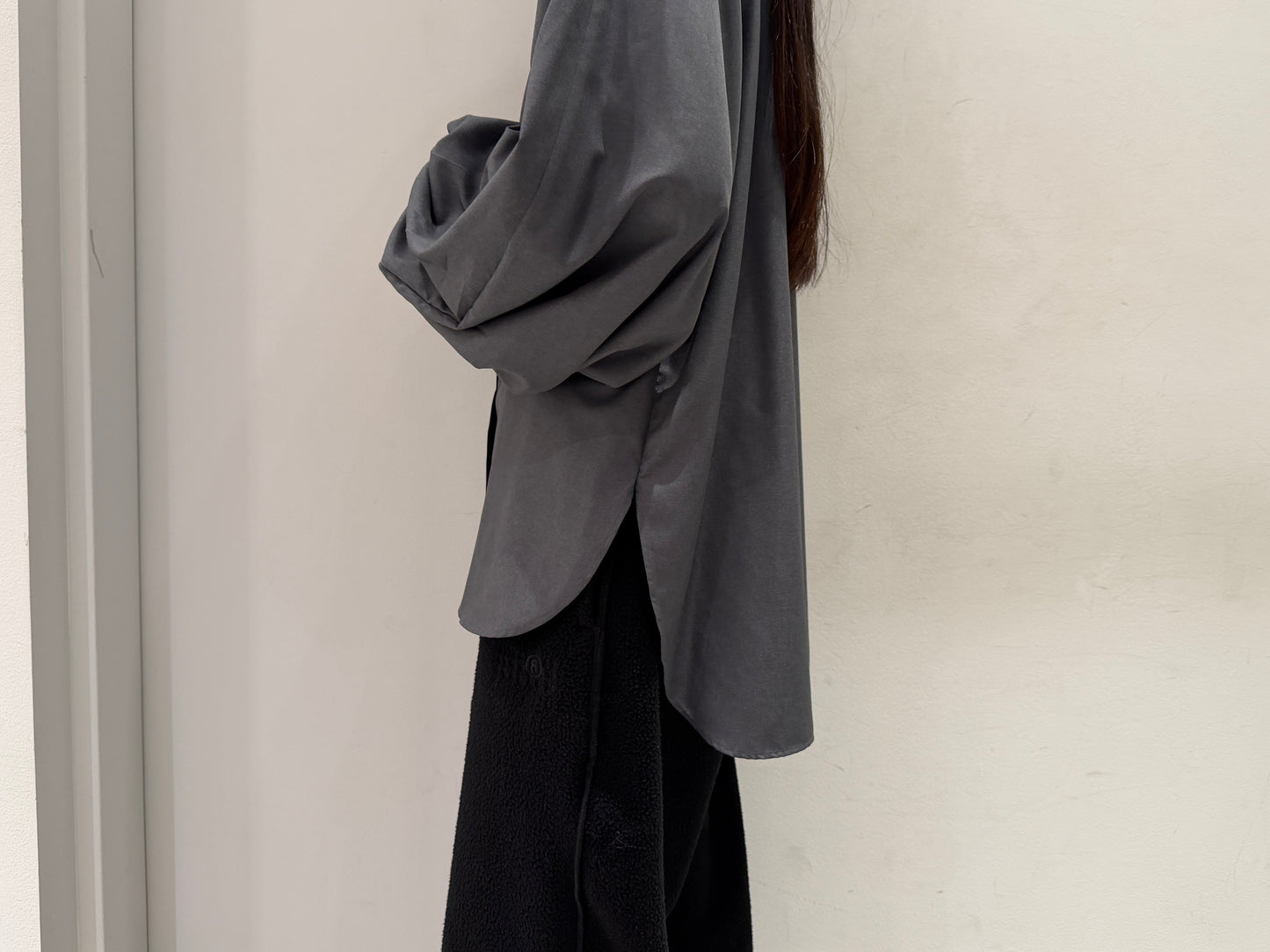 DIFFERENCE GATHER SHIRT