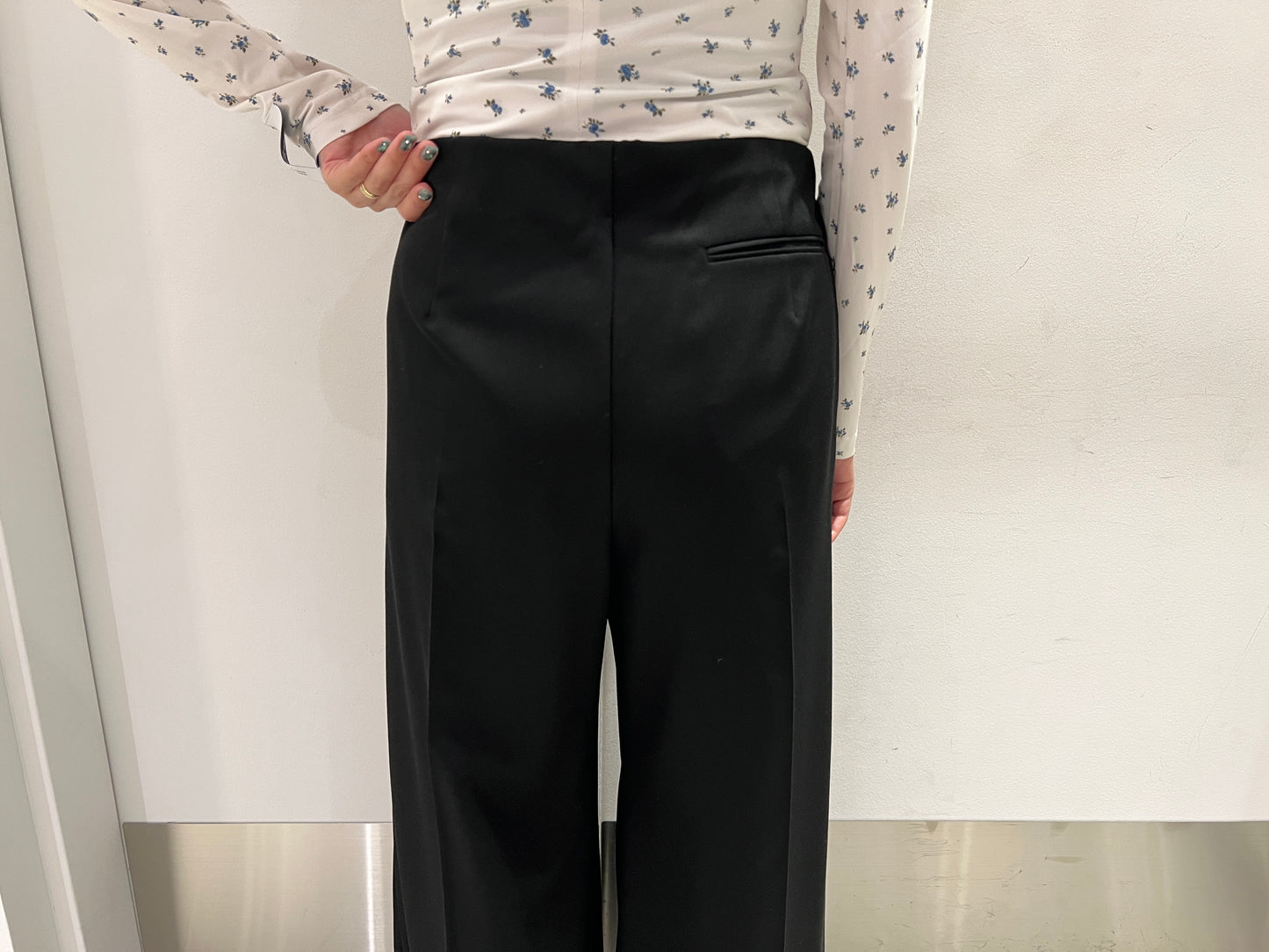Tightly Gathered Trousers【25AW】