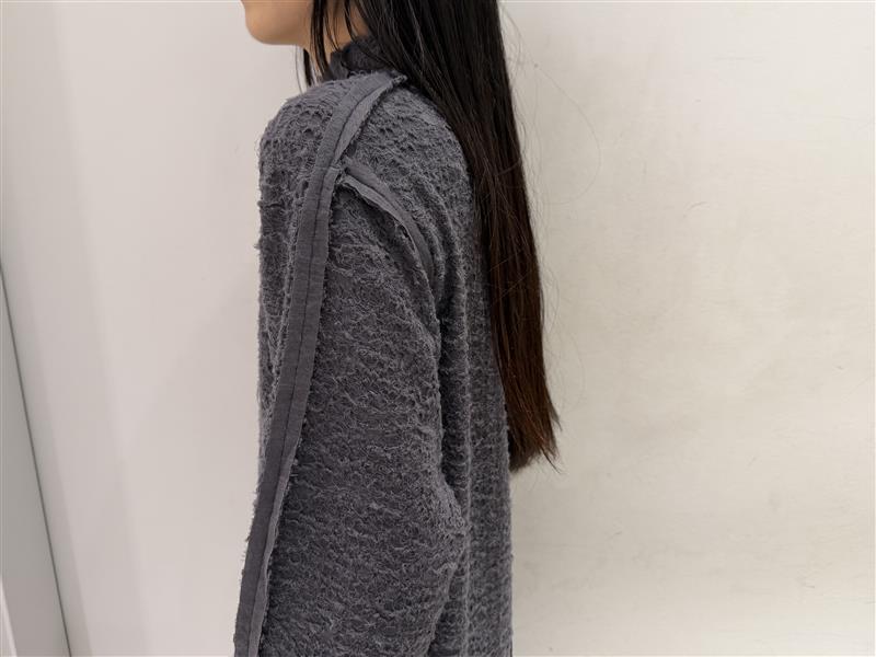 WOOL JACQUARD CUT-OUT TURTLE NECK TOP【25AW】