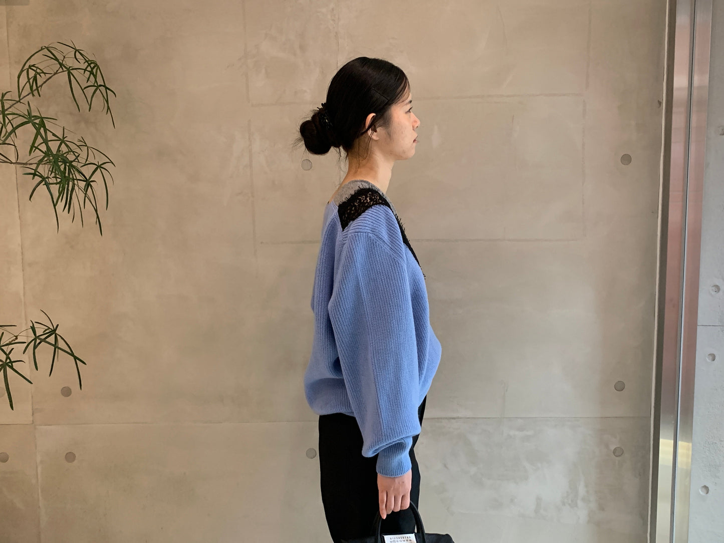 MIRACLE LACE VNECK KNIT【25AW】　