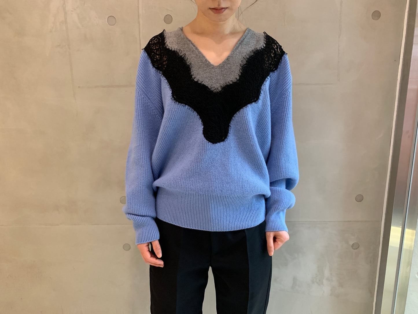 MIRACLE LACE VNECK KNIT【25AW】　