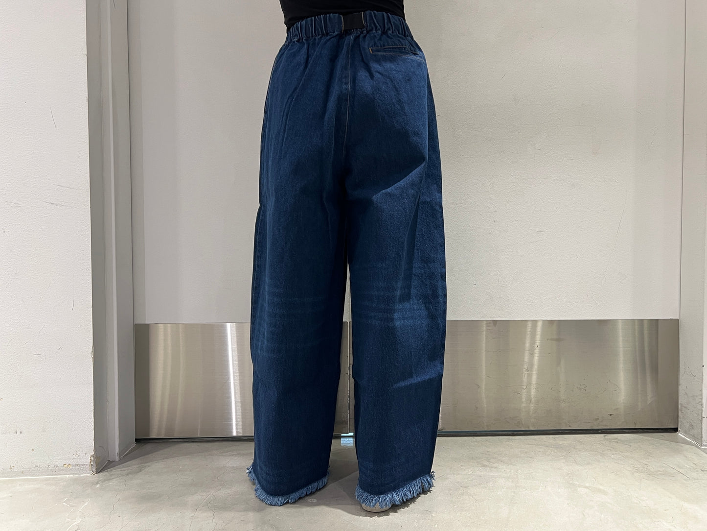 デニム ベルテットパンツ