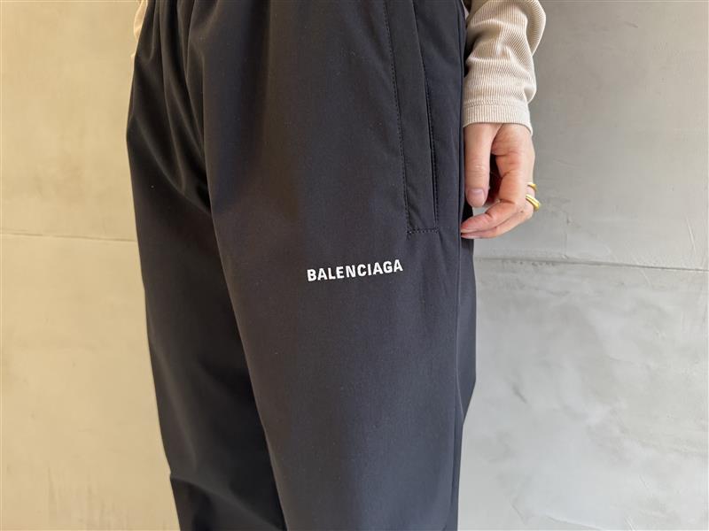 Tracksuit pants