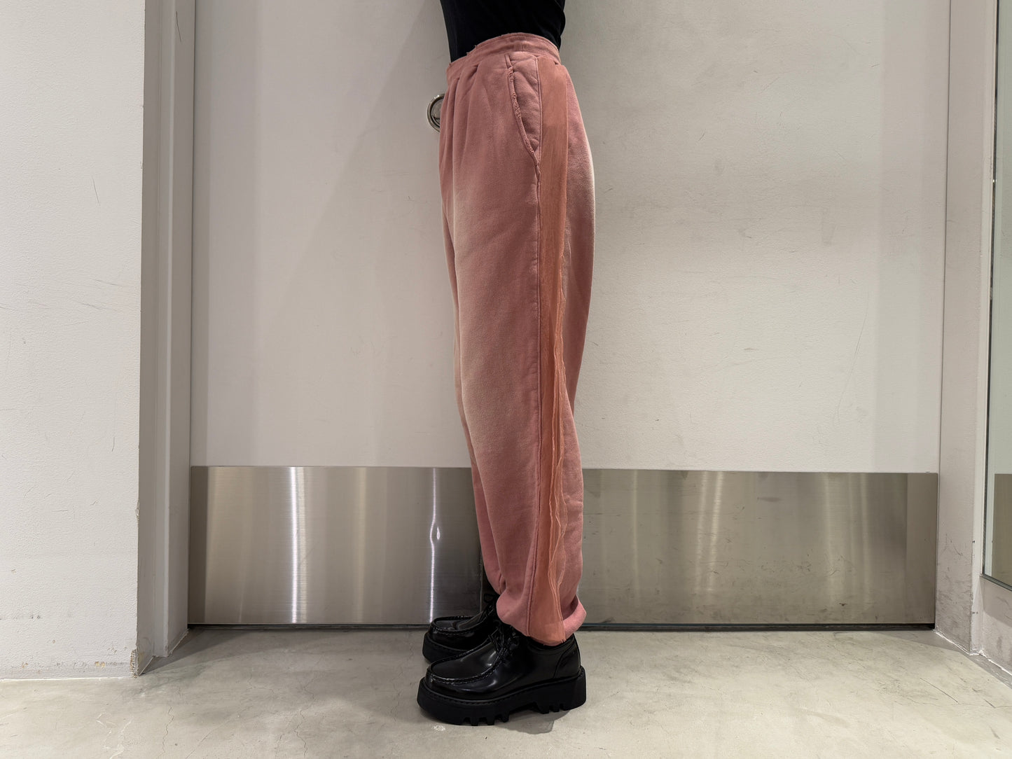 ダメージスウェットパンツ【25AW】