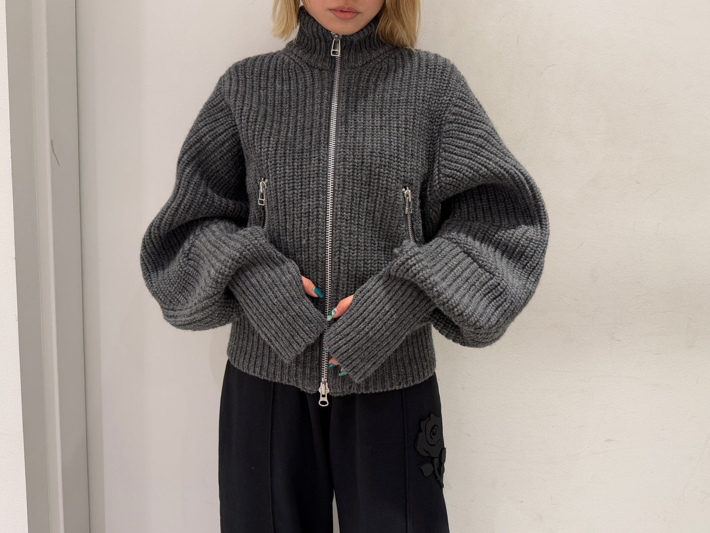 RIBED MASSIVE ROUNDED SLEEVE KNIT【25AW】