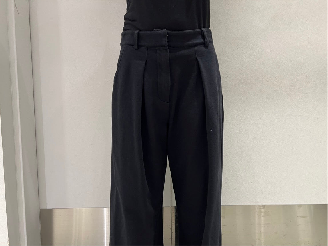 タックパンツ【25AW】