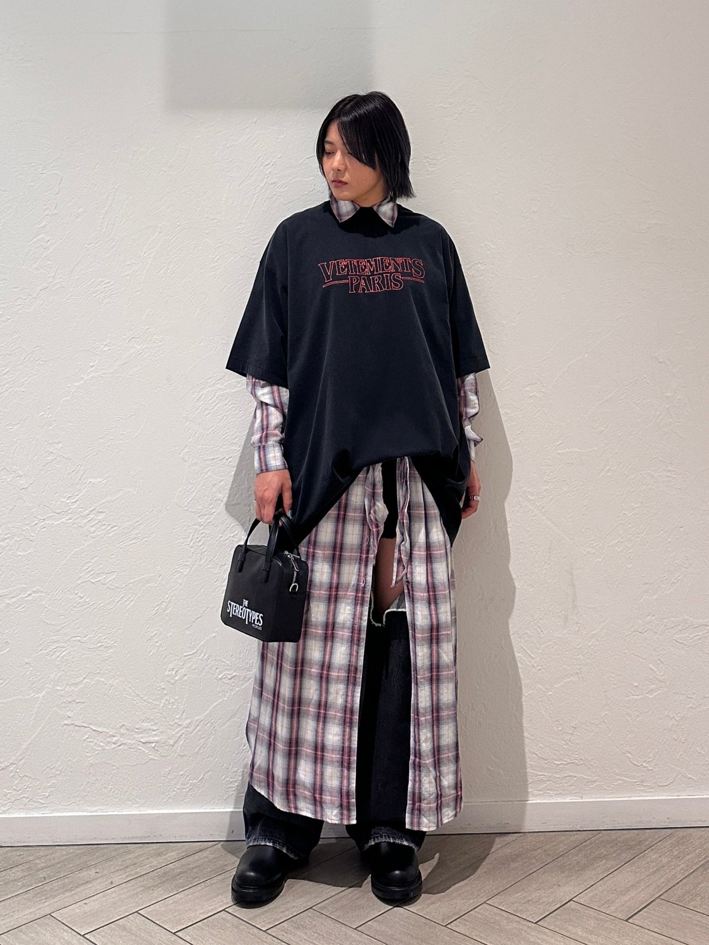 VETEMENTS PARIS LOGO T-SHIRT【24AW】