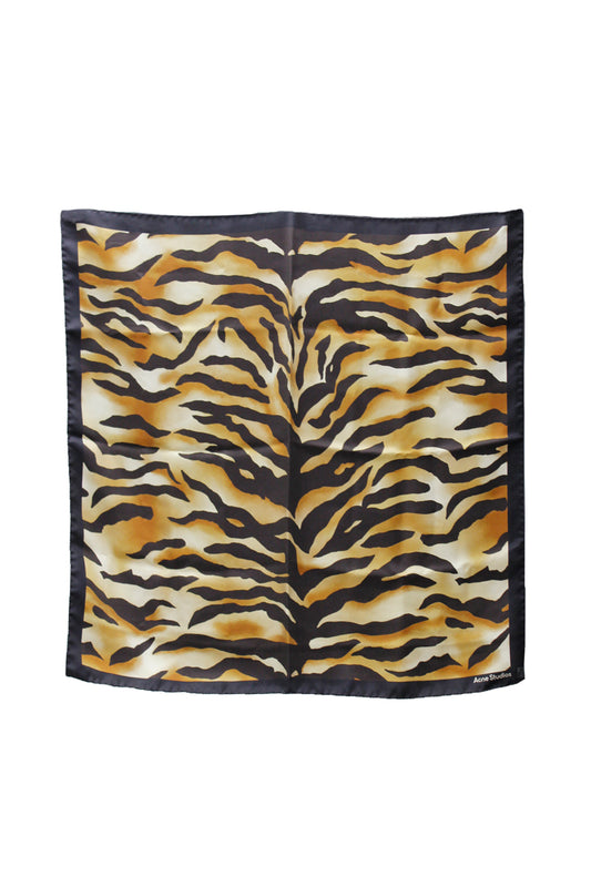 レオパード柄スカーフ