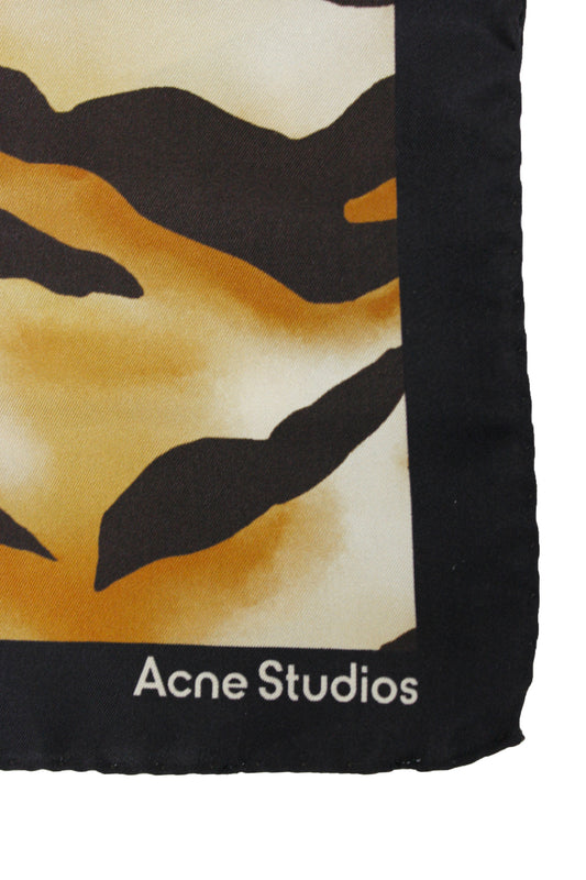 レオパード柄スカーフ